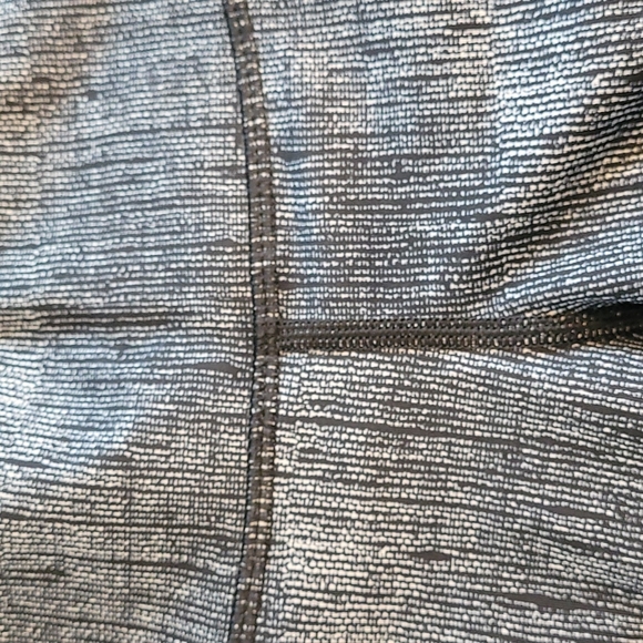 Lululemon Wunder Under Crop in Full-On Luxtreme - Picture 9 of 12